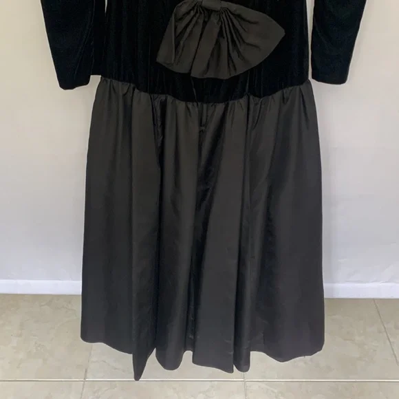 Vintage GUNNE SAX by Jessica McClintock Velvet & Taffeta Dress Black Size Medium - Picture 12 of 14